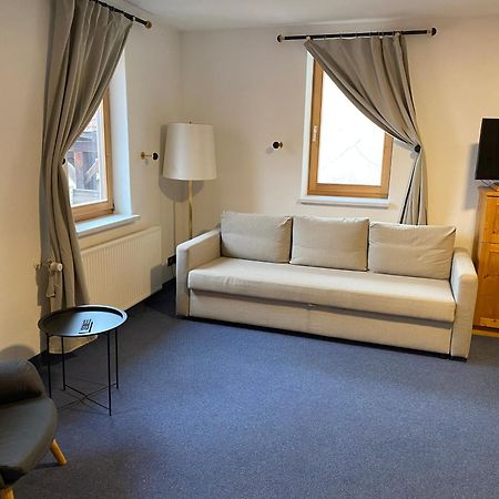 ماركت برايت Gasthof Zum Goldenen Schiff - Lehm, Stil & Altstadtflair المظهر الخارجي الصورة