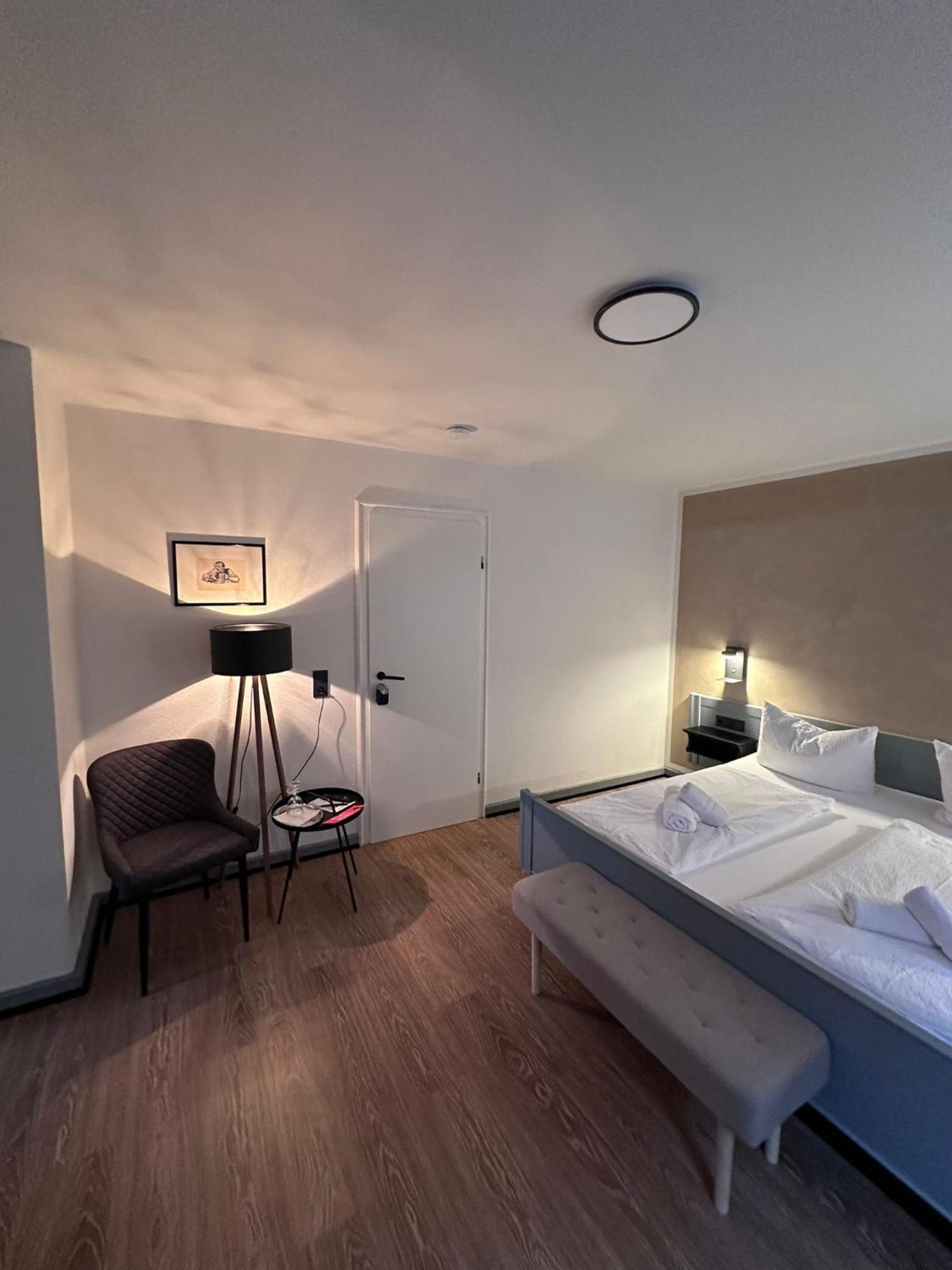 ماركت برايت Gasthof Zum Goldenen Schiff - Lehm, Stil & Altstadtflair المظهر الخارجي الصورة