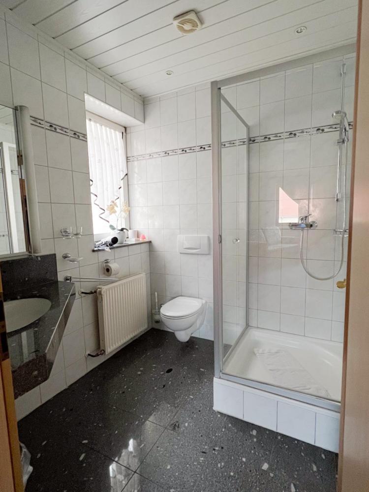 ماركت برايت Gasthof Zum Goldenen Schiff - Lehm, Stil & Altstadtflair المظهر الخارجي الصورة